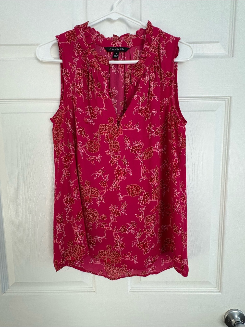 41 Hawthorn Sleeveless Pink Floral Ruffle Neck Top